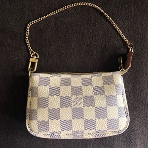 *SOLD* Louis Vuitton Mini Pochette Accessoires